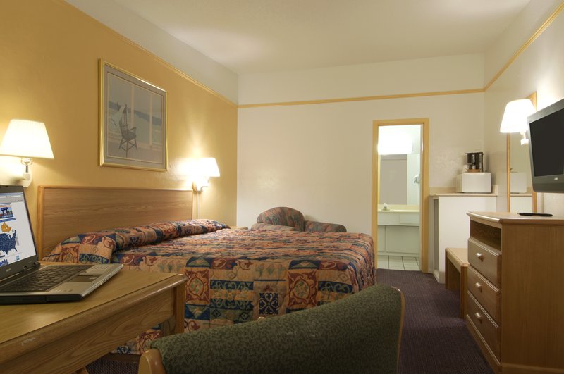 America's Best Value Inn - Cleburne, TX