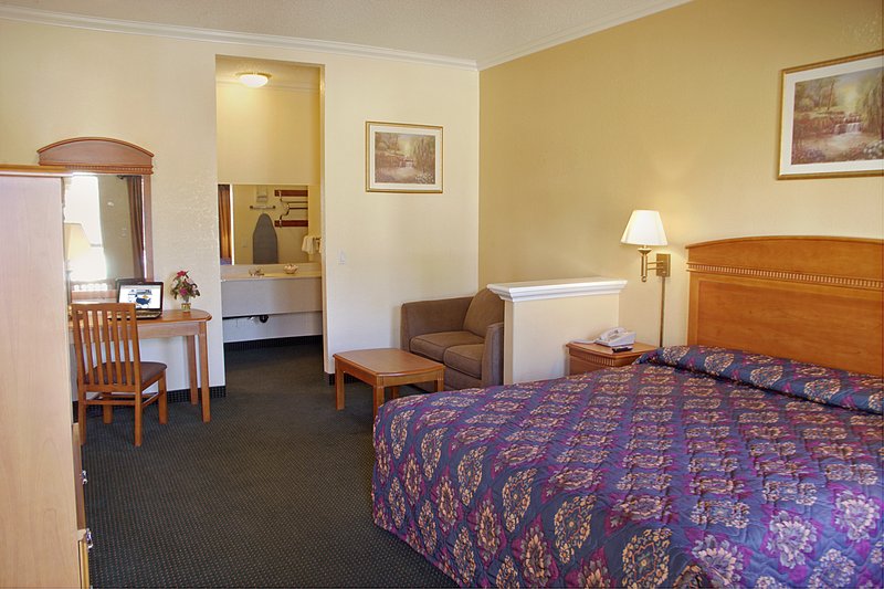 Americas Best Value Inn & Suites Granada Hills - Granada Hills, CA