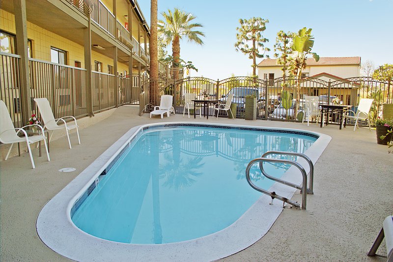 Americas Best Value Inn & Suites Granada Hills - Granada Hills, CA