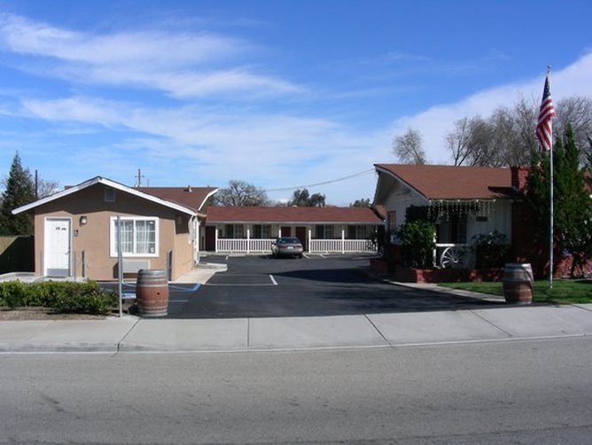 Paso Robles Wine Country Inn - Paso Robles, CA