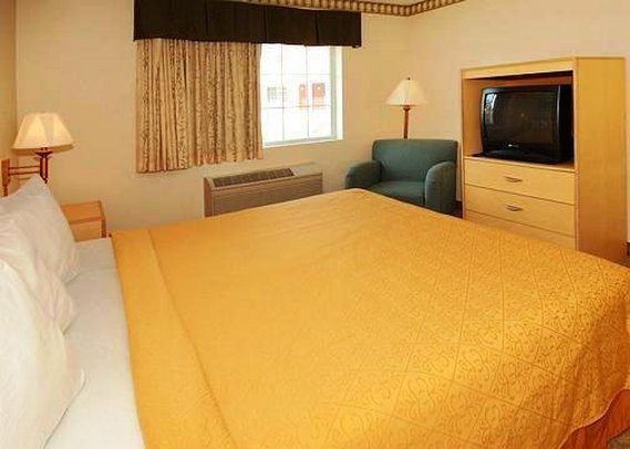 Quality Inn - Gloucester City, NJ