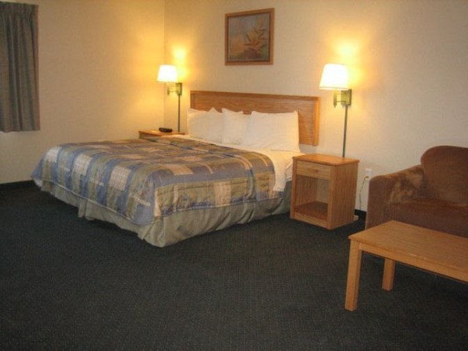 Americinn - Faribault, MN