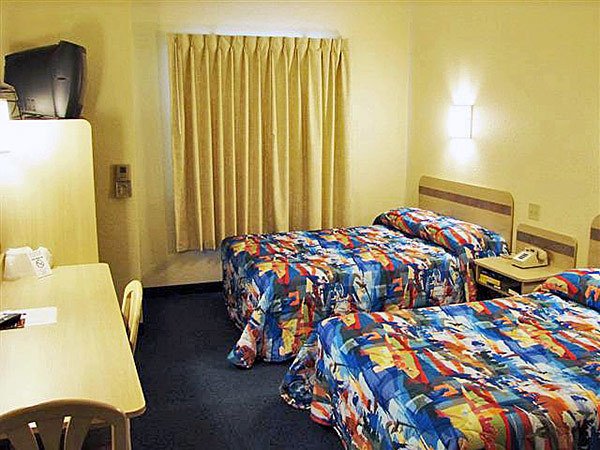 Motel 6 - Avoca, IA