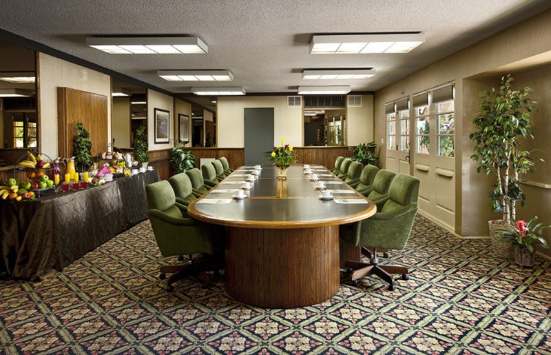 BEST WESTERN PLUS Pepper Tree Inn