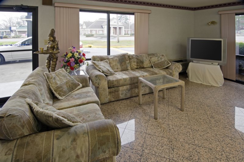Americas Best Value Inn - Cairo, GA
