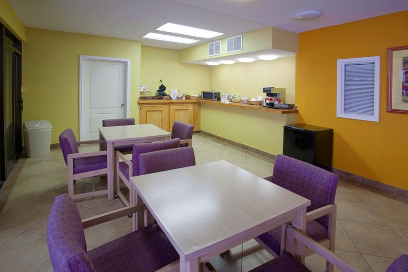 America's Best Value Inn - Del Rio, TX