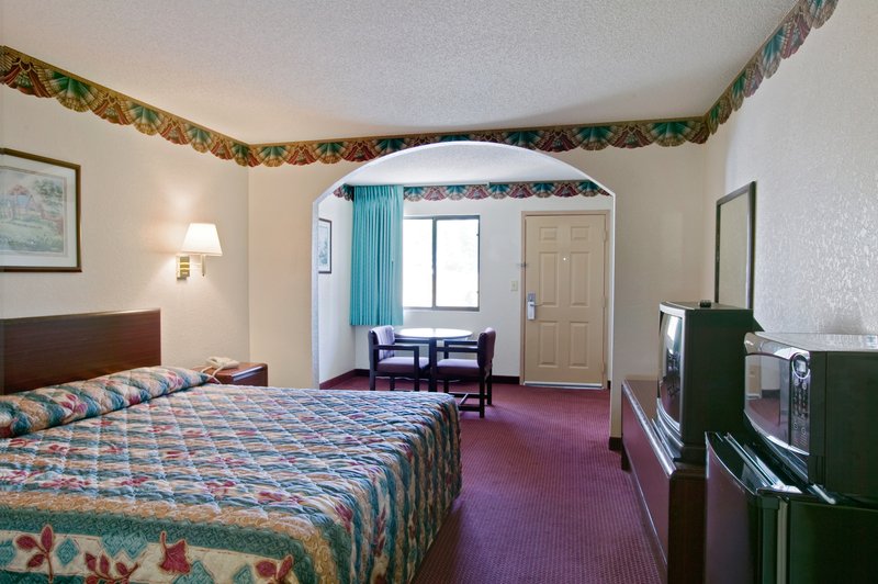 Americas Best Value Inn - Acworth, GA