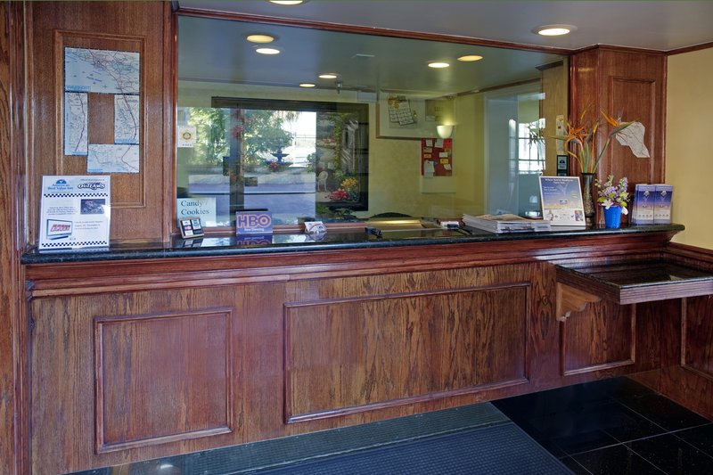 Americas Best Value Laguna Inn & Suites - San Juan Capistrano, CA