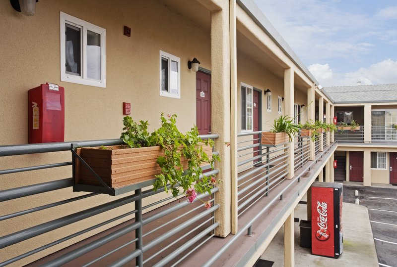 Americas Best Value Inn-Seaside South - Seaside, CA