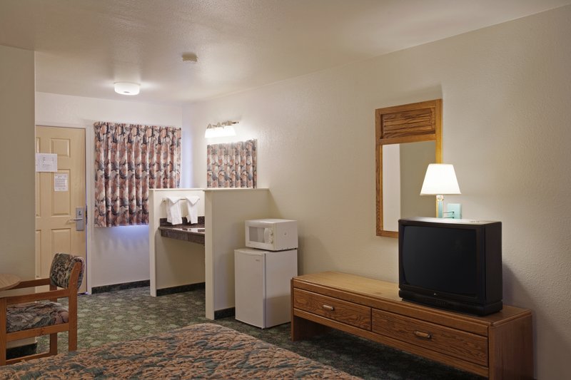 Americas Best Value Inn-Seaside South - Seaside, CA