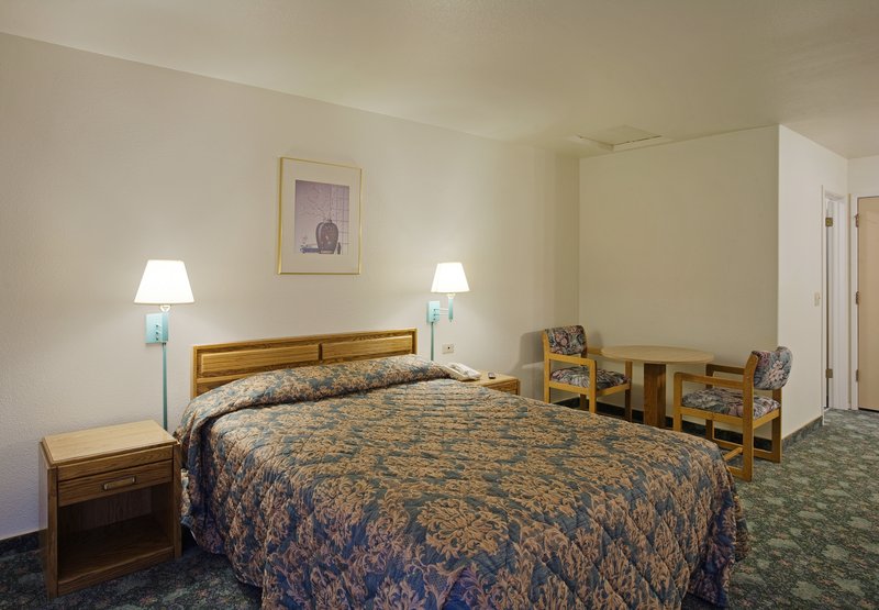 Americas Best Value Inn-Seaside South - Seaside, CA