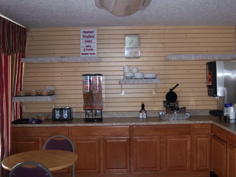 Country Hearth Inn - Horse Cave, KY