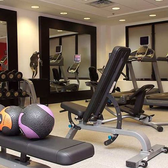 Embassy Suites Detroit Metro Airport