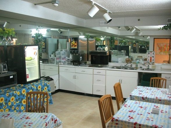 SUPER VALUE INN - Fredericksburg, VA