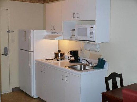 Econo Lodge Space Center - Cocoa, FL