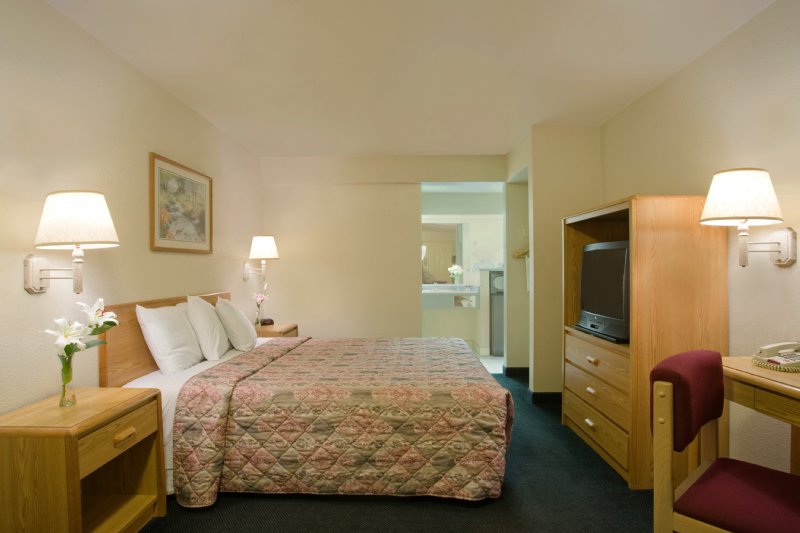 Americas Best Value Inn Turlock Inn - Turlock, CA