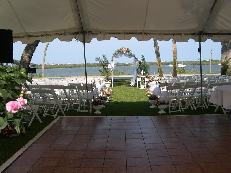Night Swan Intracoastal B & B - New Smyrna Beach, FL