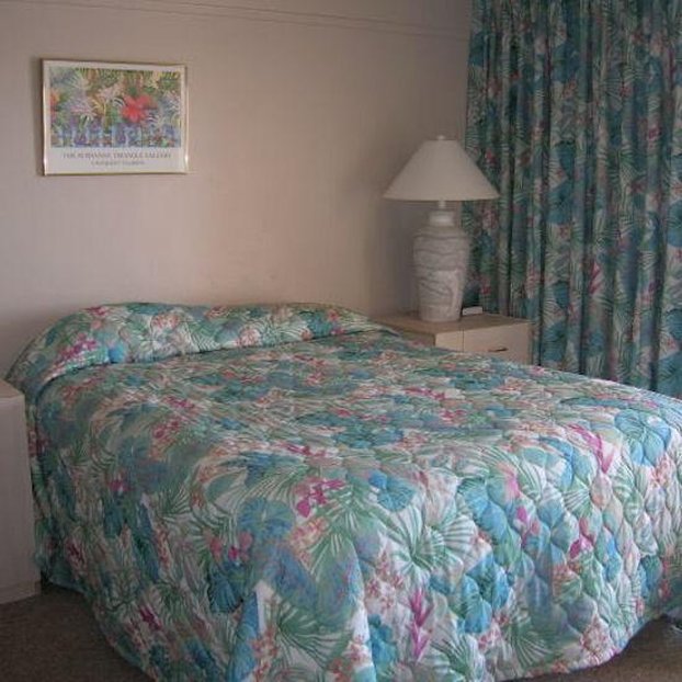 Cedar Cove Beach & Yacht Club - Cedar Key, FL