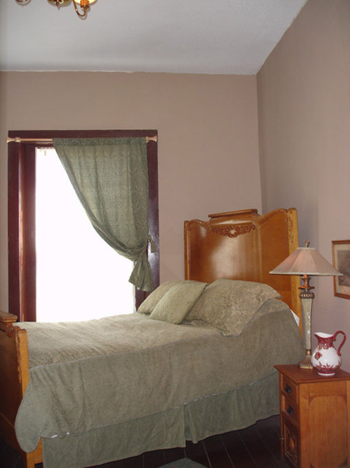 The Hotel Leger - Mokelumne Hill, CA
