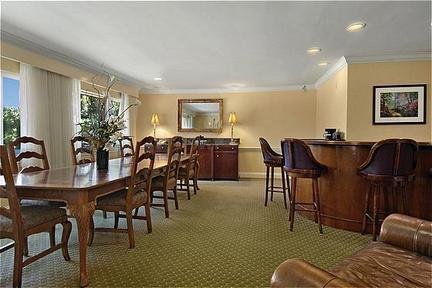 San Jose Airport Garden Hotel - San Jose, CA