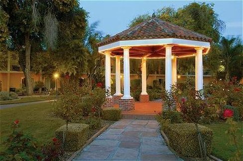 San Jose Airport Garden Hotel - San Jose, CA