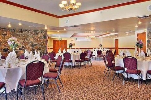 San Jose Airport Garden Hotel - San Jose, CA