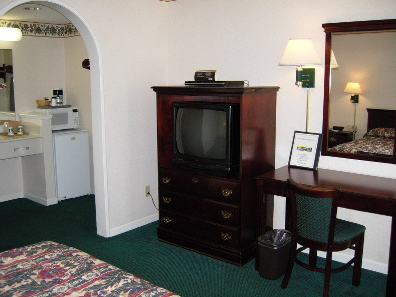 America's Best Inn Redwood City - Redwood City, CA