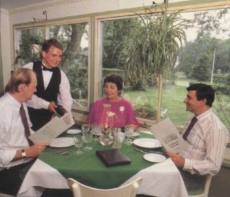 Colonial House Inn - Yarmouth Port, MA