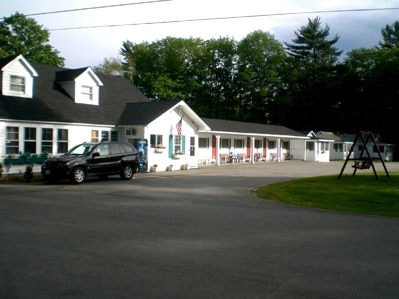 Pilgrim Inn & Cottages - Plymouth, NH