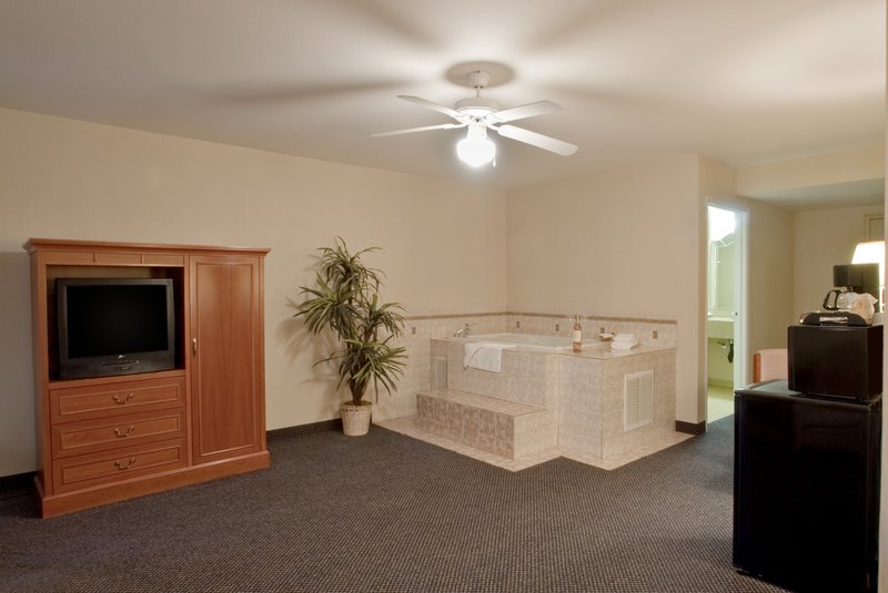 Americas Best Value Inn - Westmorland, CA