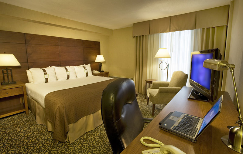 Holiday Inn NATIONAL AIRPORT/CRYSTAL CITY - Arlington, VA