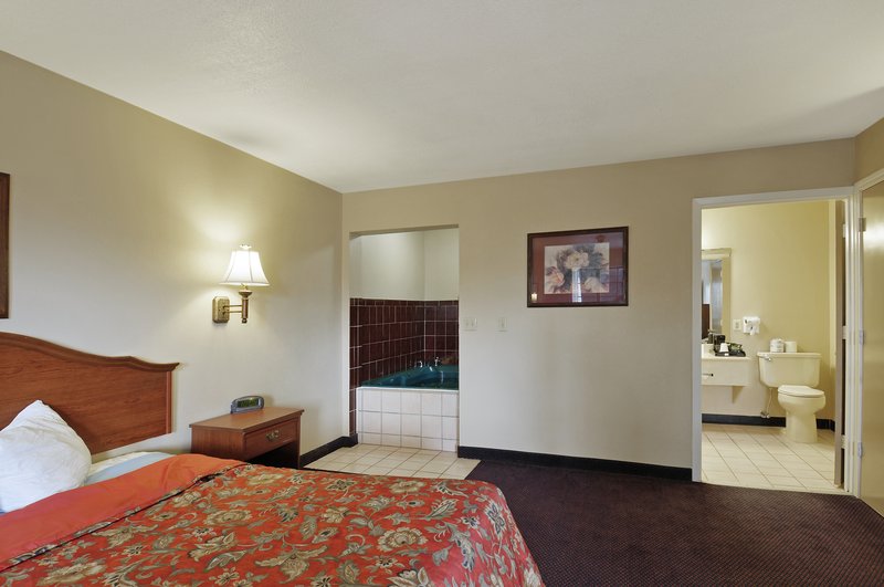 Americas Best Value Inn - New Boston, TX