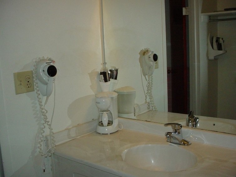 COUNTRY HEARTH INN - Sidney, OH