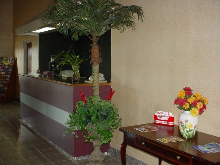 COUNTRY HEARTH INN - Sidney, OH