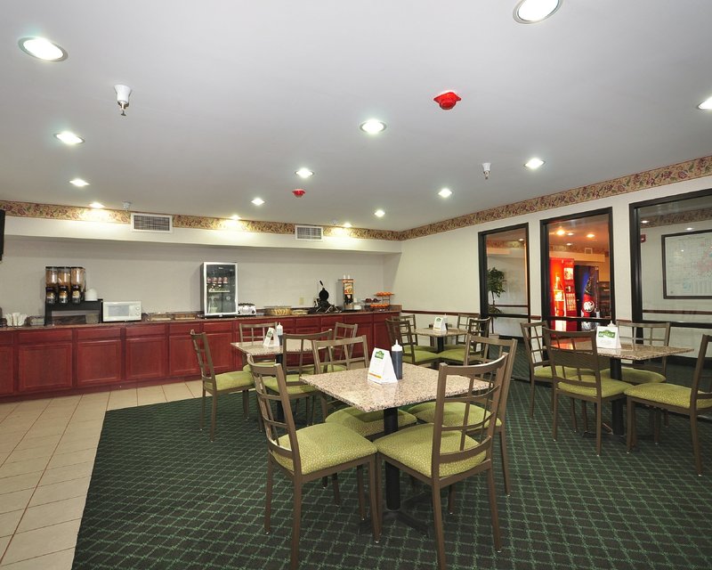 Quality Inn & Suites - Loves Park, IL
