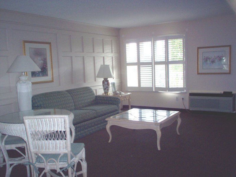 Inn On The Green - Tavares, FL