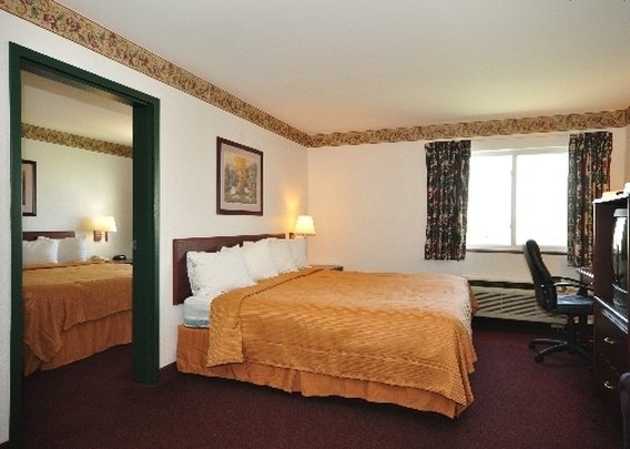 Quality Inn & Suites - Loves Park, IL