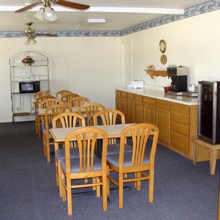 Amber Inn Motel - Le Mars, IA