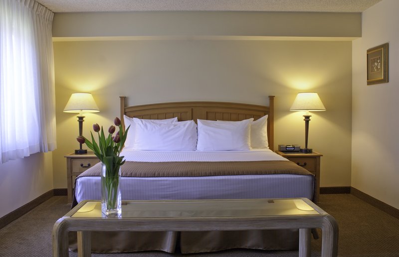 Best Western Airport Executel