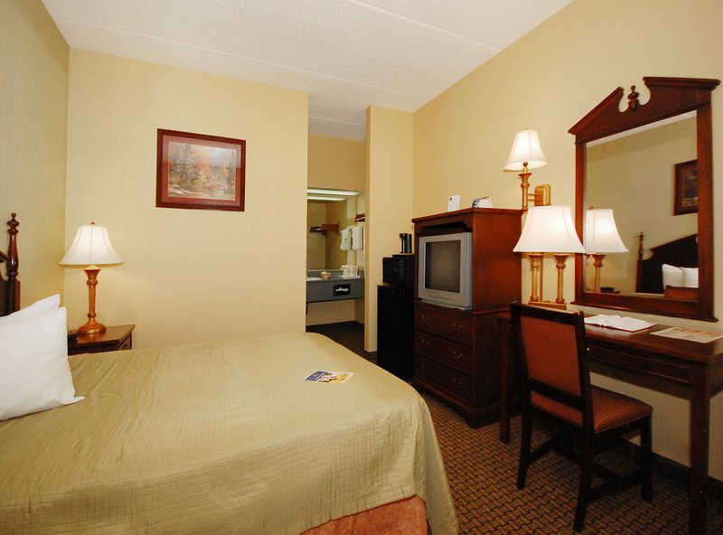 Colonial Inn Kingsport - Kingsport, TN