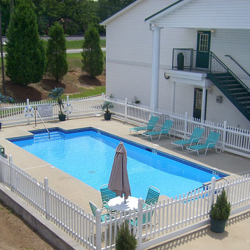 Plantation Inn & Suites Jackson - Jackson, GA