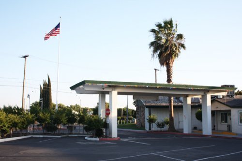 Sunrise Inn - Turlock, CA