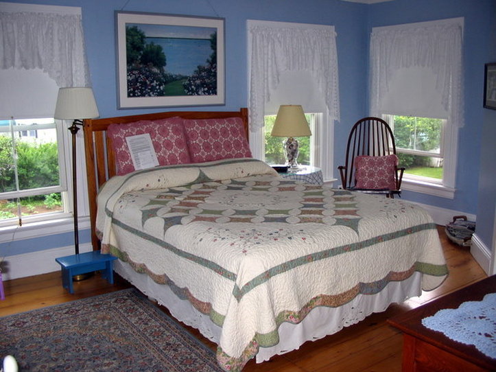 Black Lantern Bed & Breakfast - Topsham, ME