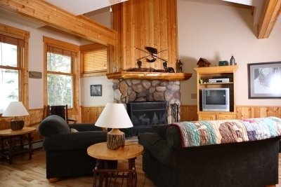 Cove Point Lodge - Beaver Bay, MN