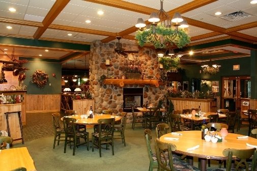 Flat Creek Inn & Suites - Hayward, WI