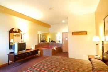 Executive Inn & Suites - Waukegan, IL