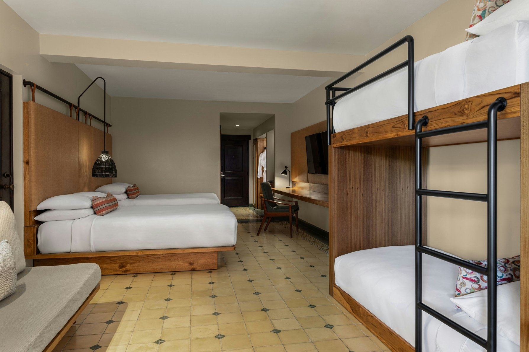 Los Suenos Marriott Ocean & Golf Resort - Tap to explore photos