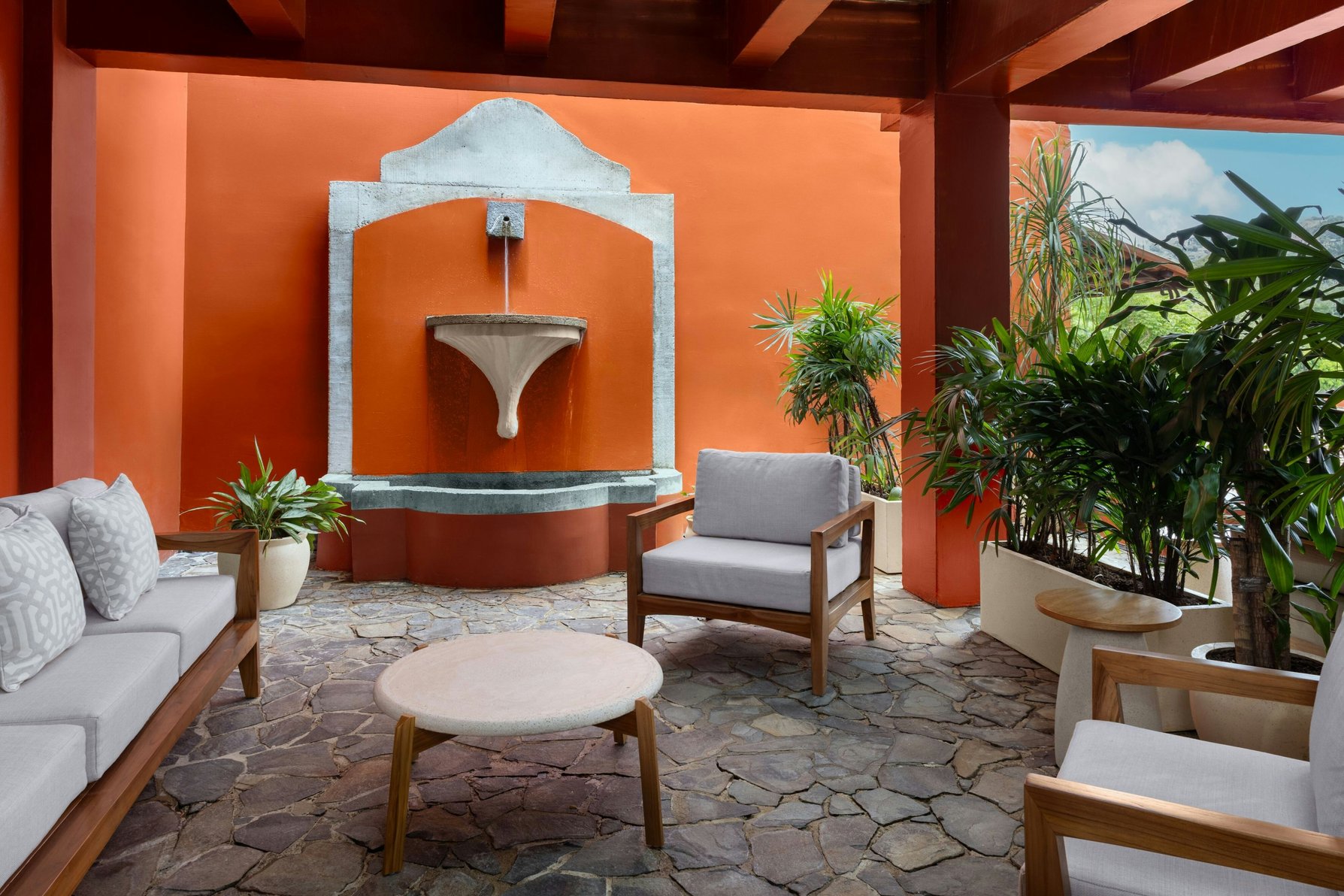 Los Suenos Marriott Ocean & Golf Resort - Tap to explore photos