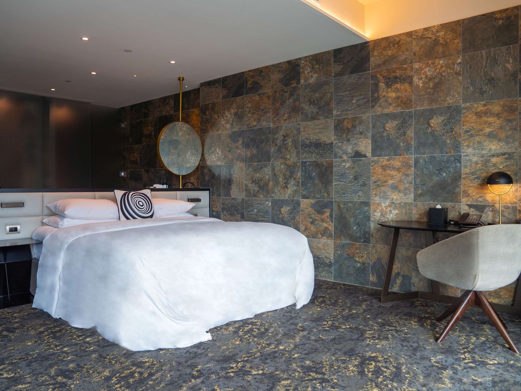 SO/ Auckland Hotel