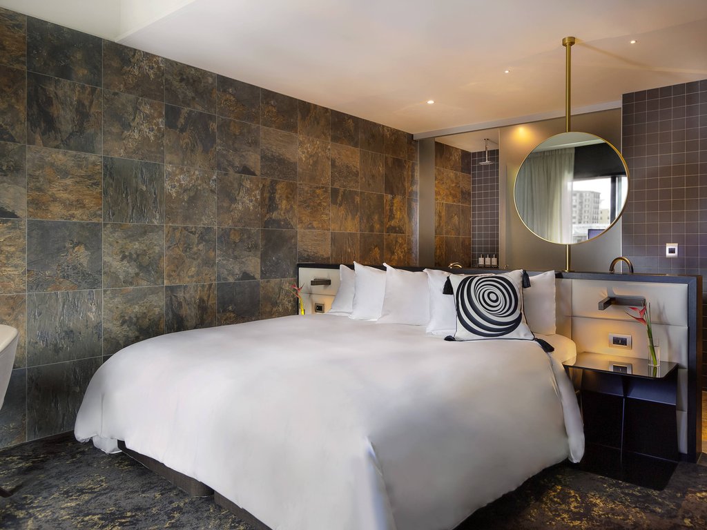 SO/ Auckland Hotel